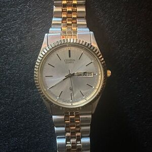 Vintage CITIZEN CQ President Gold & Silver 2 Tone Day Date Watch. 6100 Quartz
